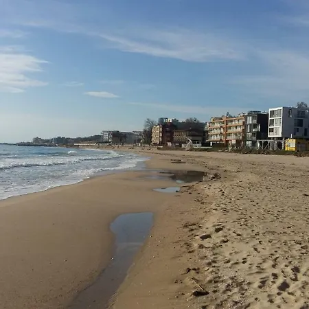 Dunav Str. Apartament Rawda